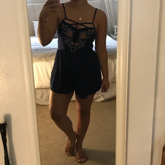 Romper - Picture 2 of 3